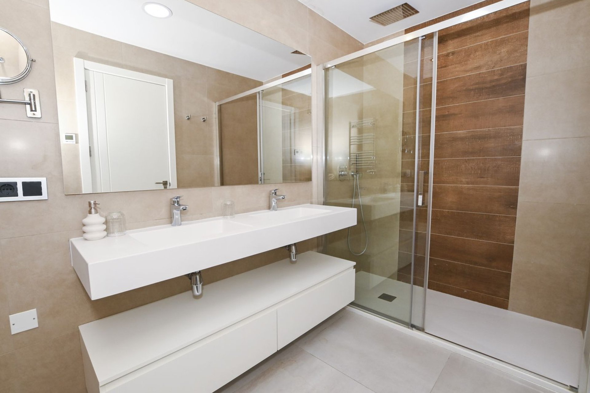 Használt ingatlanok - Apartman / lakás -
Benidorm - Benidorm Centro