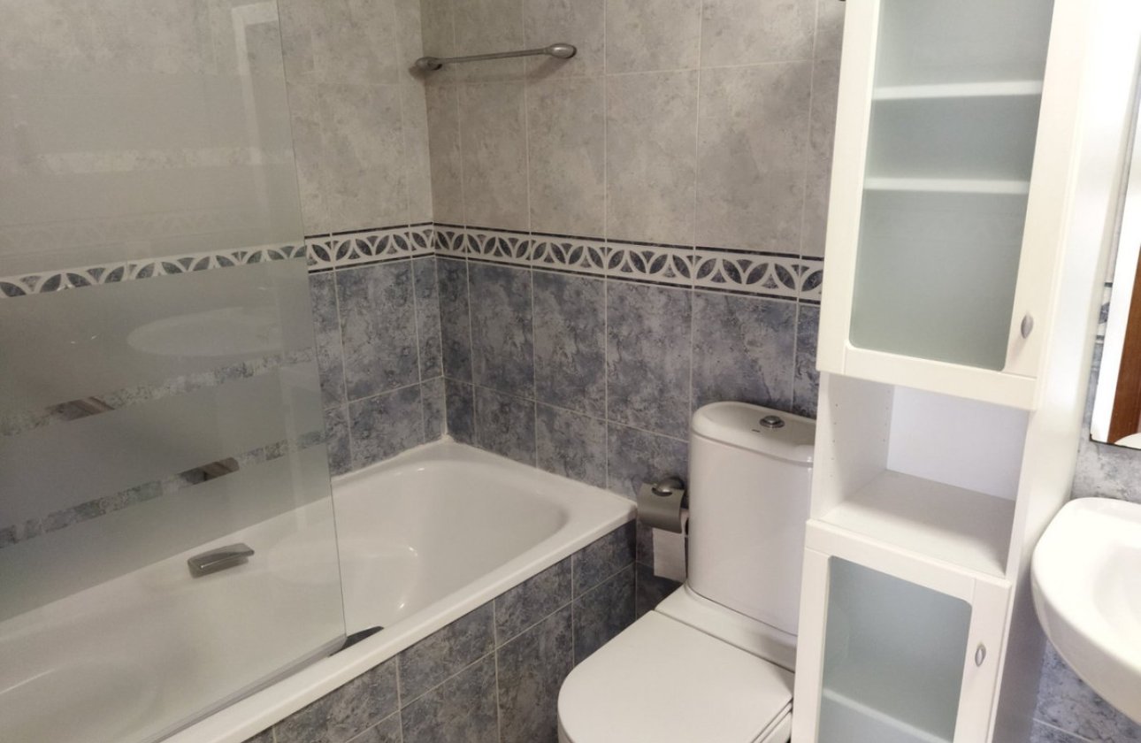 Használt ingatlanok - Apartman / lakás -
Benidorm - Benidorm Centro