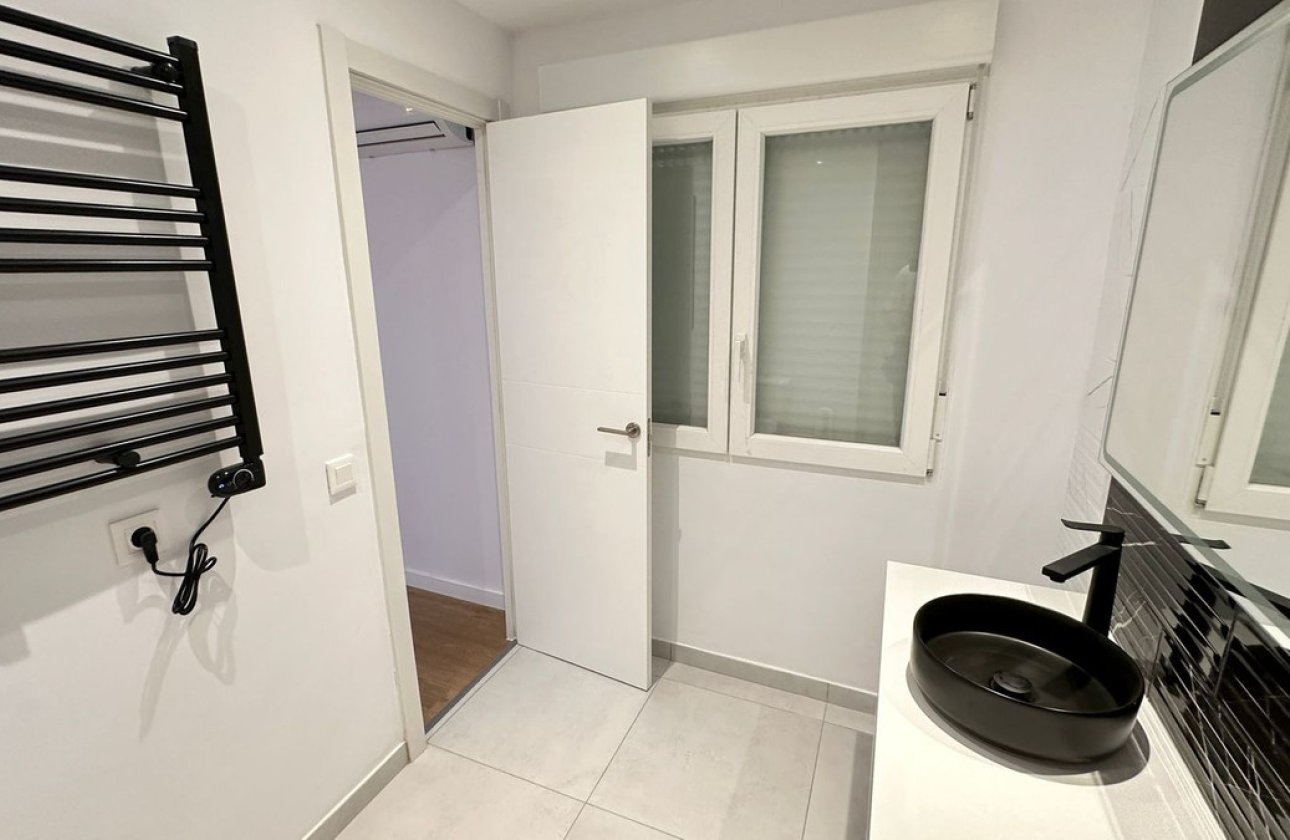 Használt ingatlanok - Apartman / lakás -
Benidorm - Benidorm Centro