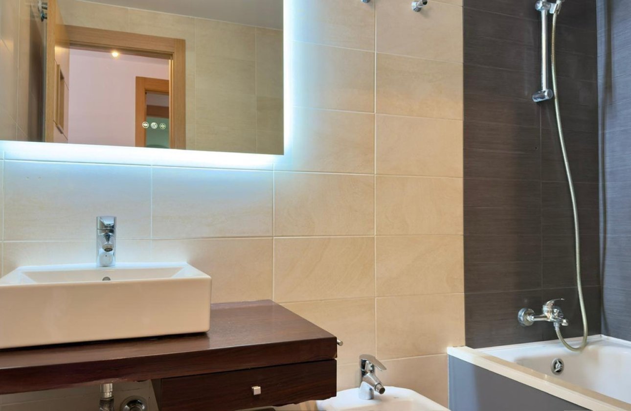 Használt ingatlanok - Apartman / lakás -
Finestrat