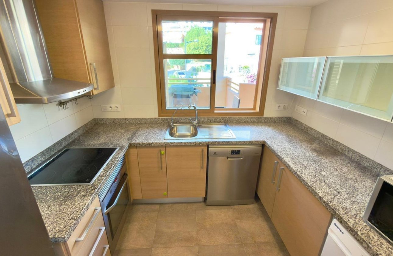 Használt ingatlanok - Apartman / lakás -
Finestrat