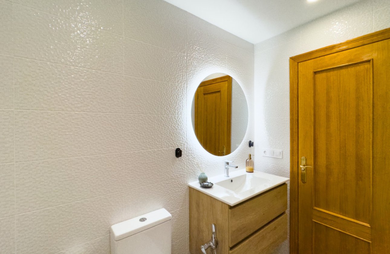 Használt ingatlanok - Apartman / lakás -
Orihuela - Cabo Roig