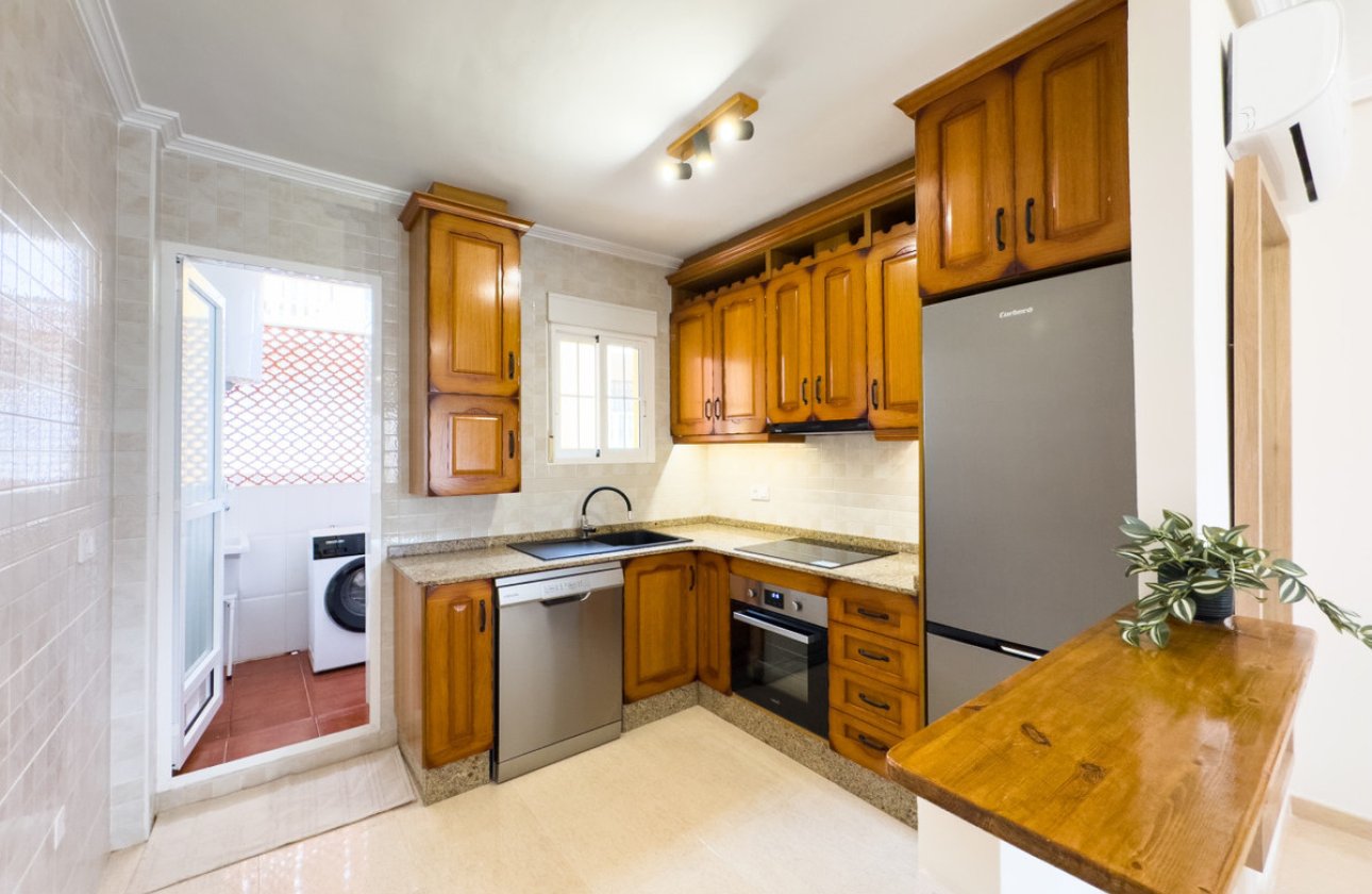 Használt ingatlanok - Apartman / lakás -
Orihuela - Cabo Roig