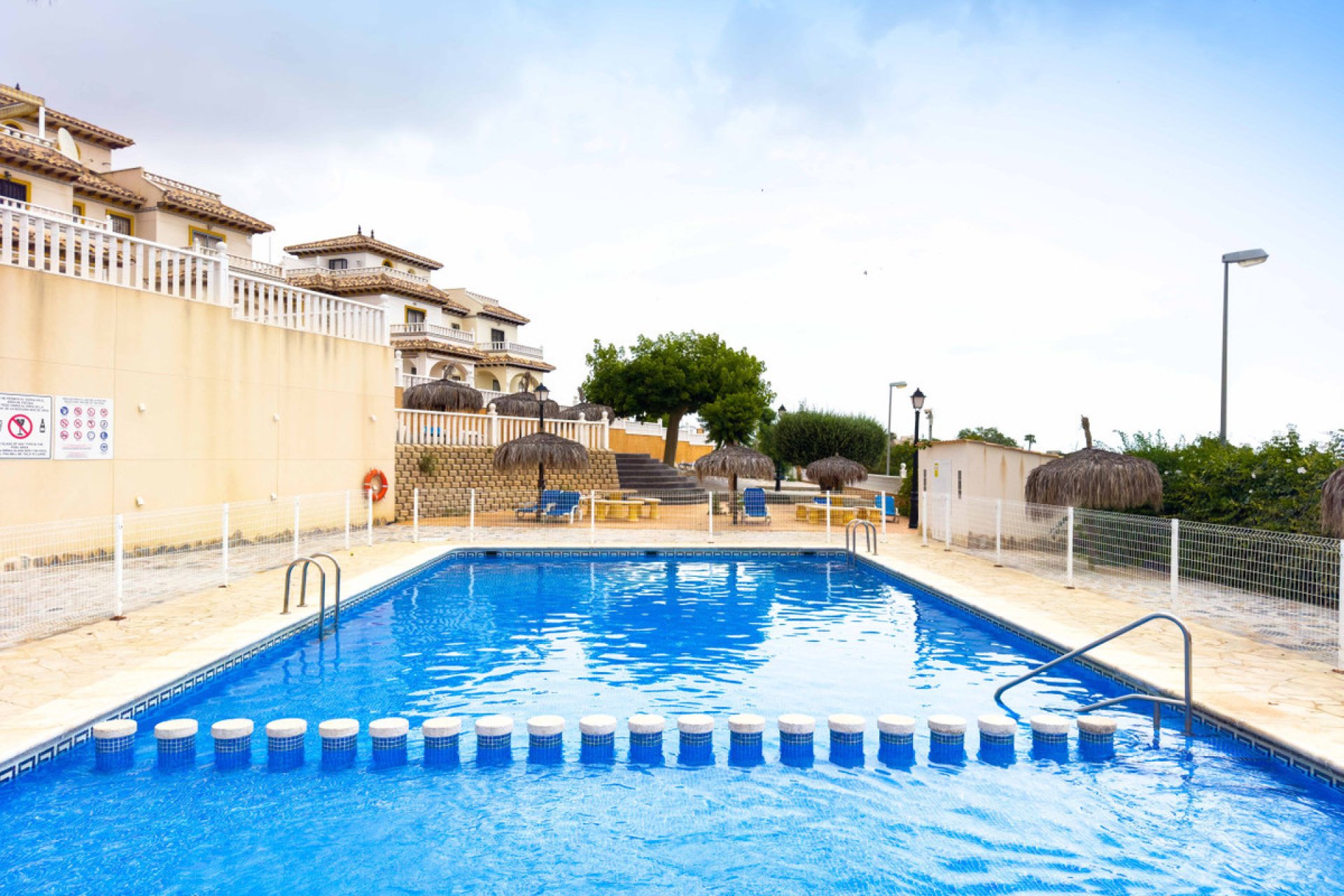 Használt ingatlanok - Apartman / lakás -
Orihuela - Cabo Roig