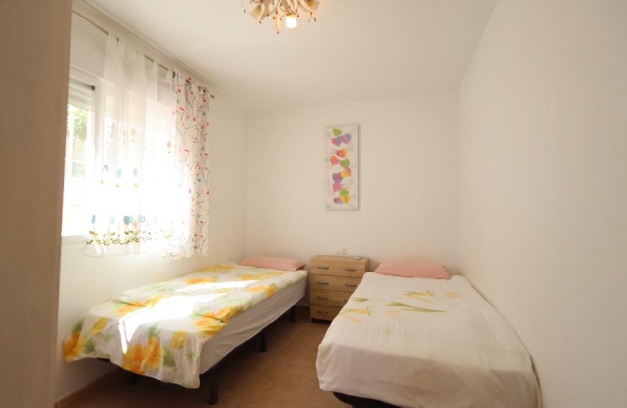 Használt ingatlanok - Apartman / lakás -
Orihuela Costa - Campoamor