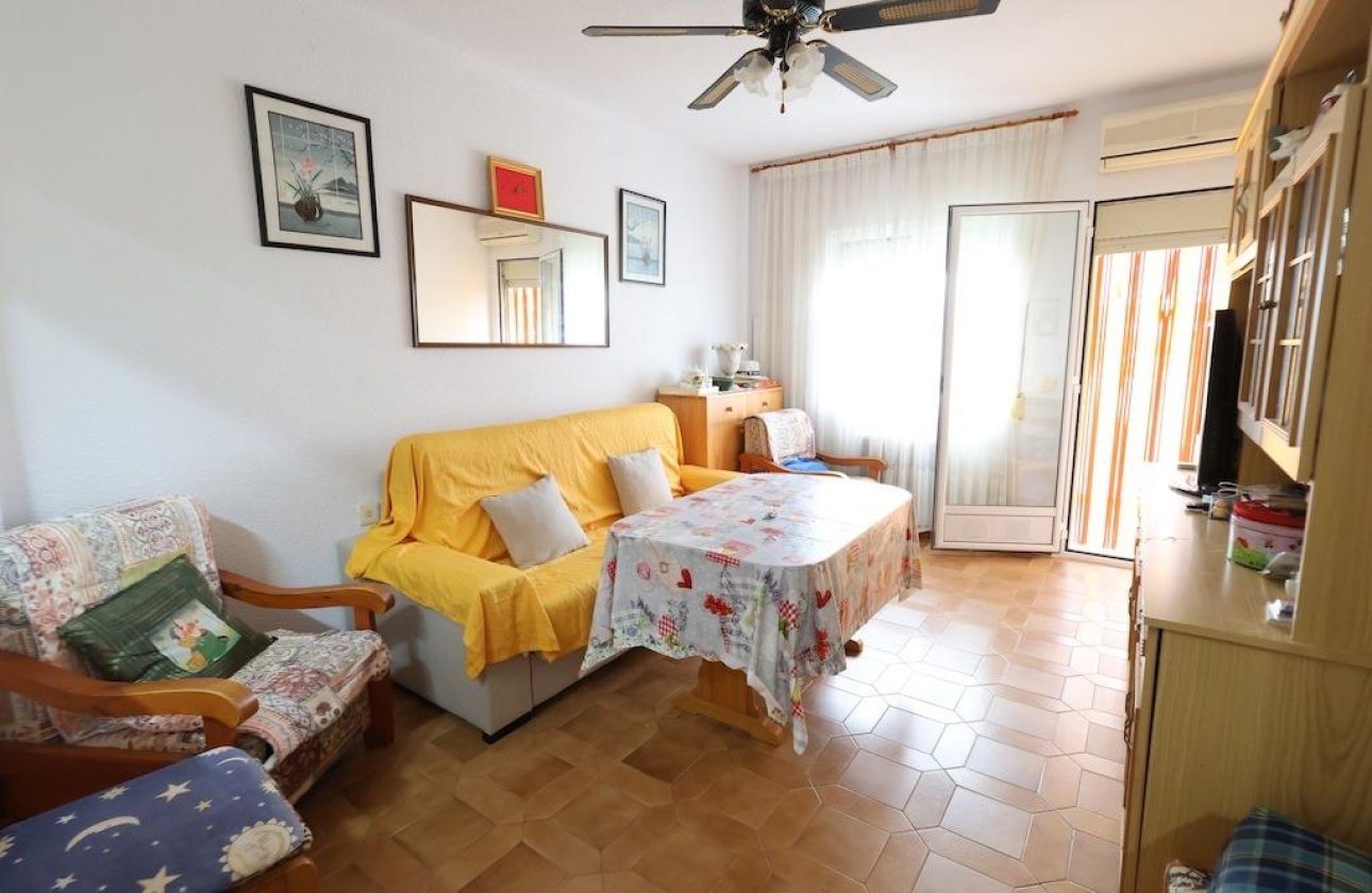 Használt ingatlanok - Apartman / lakás -
Orihuela Costa - La Regia