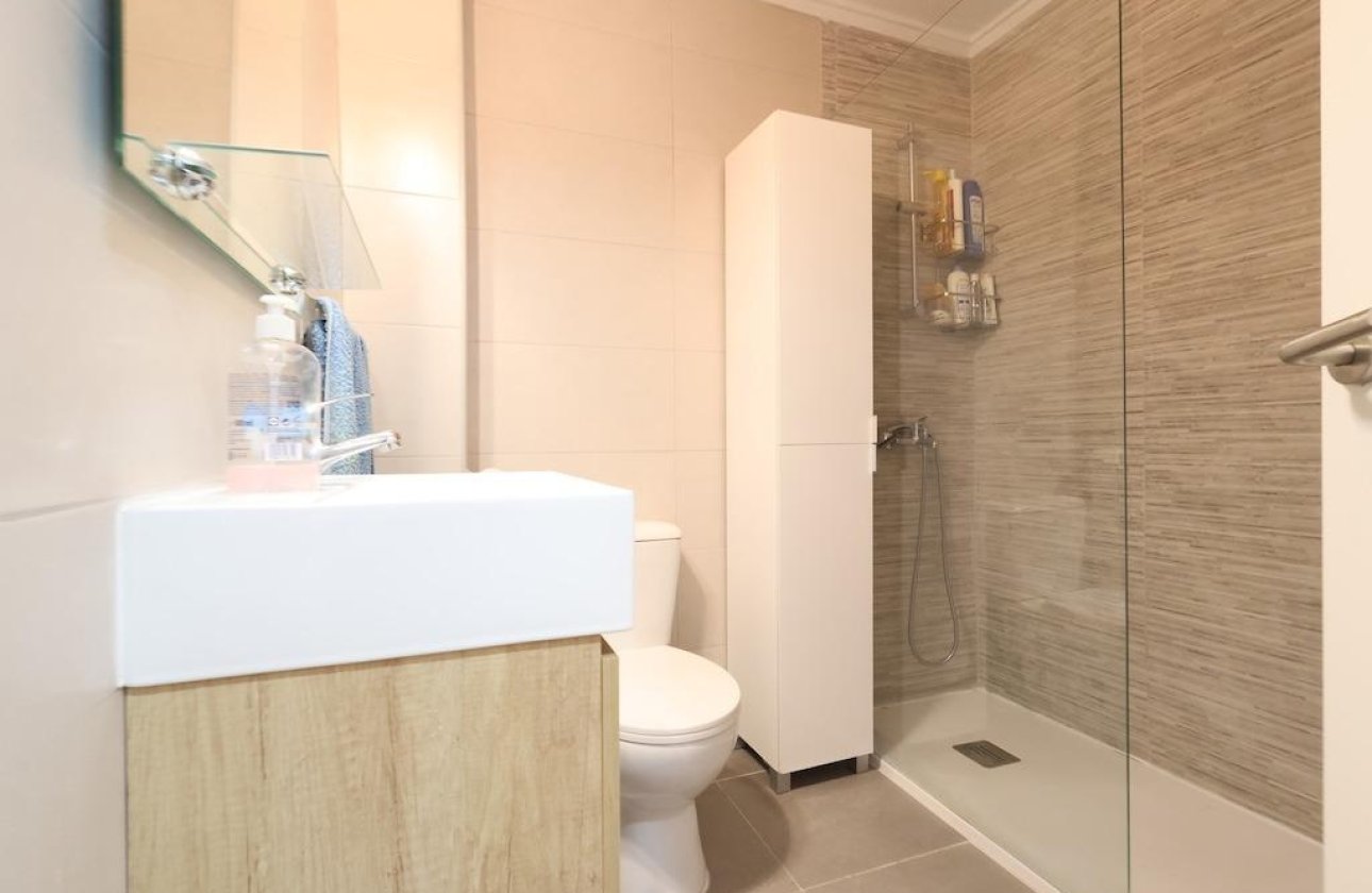 Használt ingatlanok - Apartman / lakás -
Orihuela Costa - La Regia