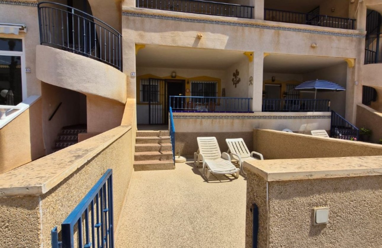 Használt ingatlanok - Apartman / lakás -
Orihuela Costa - Punta Prima