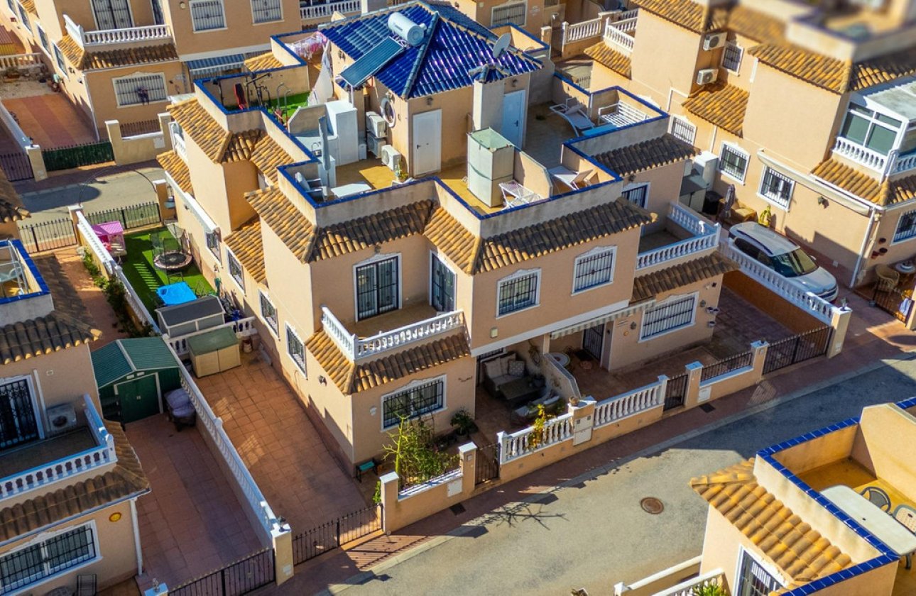 Használt ingatlanok - Apartman / lakás -
Orihuela - La Regia