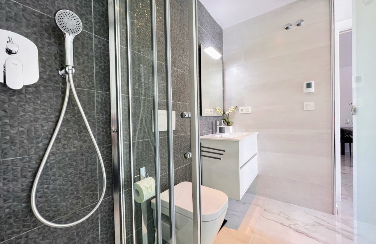 Használt ingatlanok - Apartman / lakás -
Orihuela - Los Altos