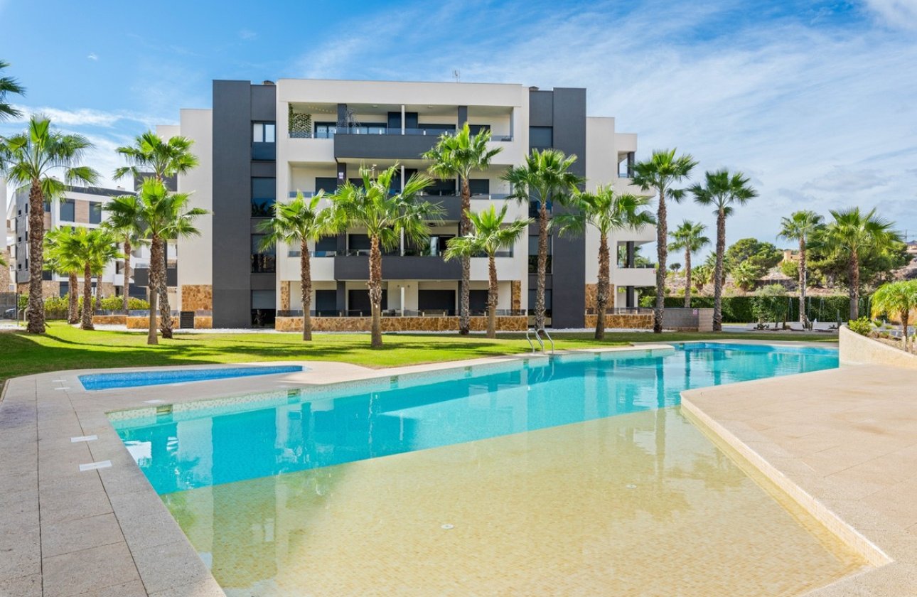 Használt ingatlanok - Apartman / lakás -
Orihuela - Los Altos