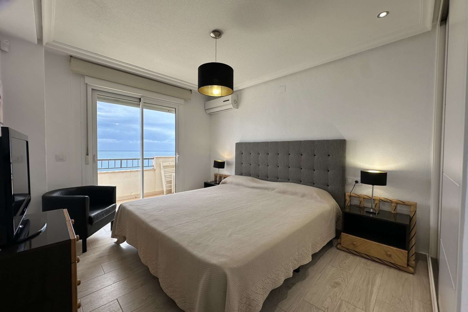 Használt ingatlanok - Apartman / lakás -
Orihuela - Mil Palmeras