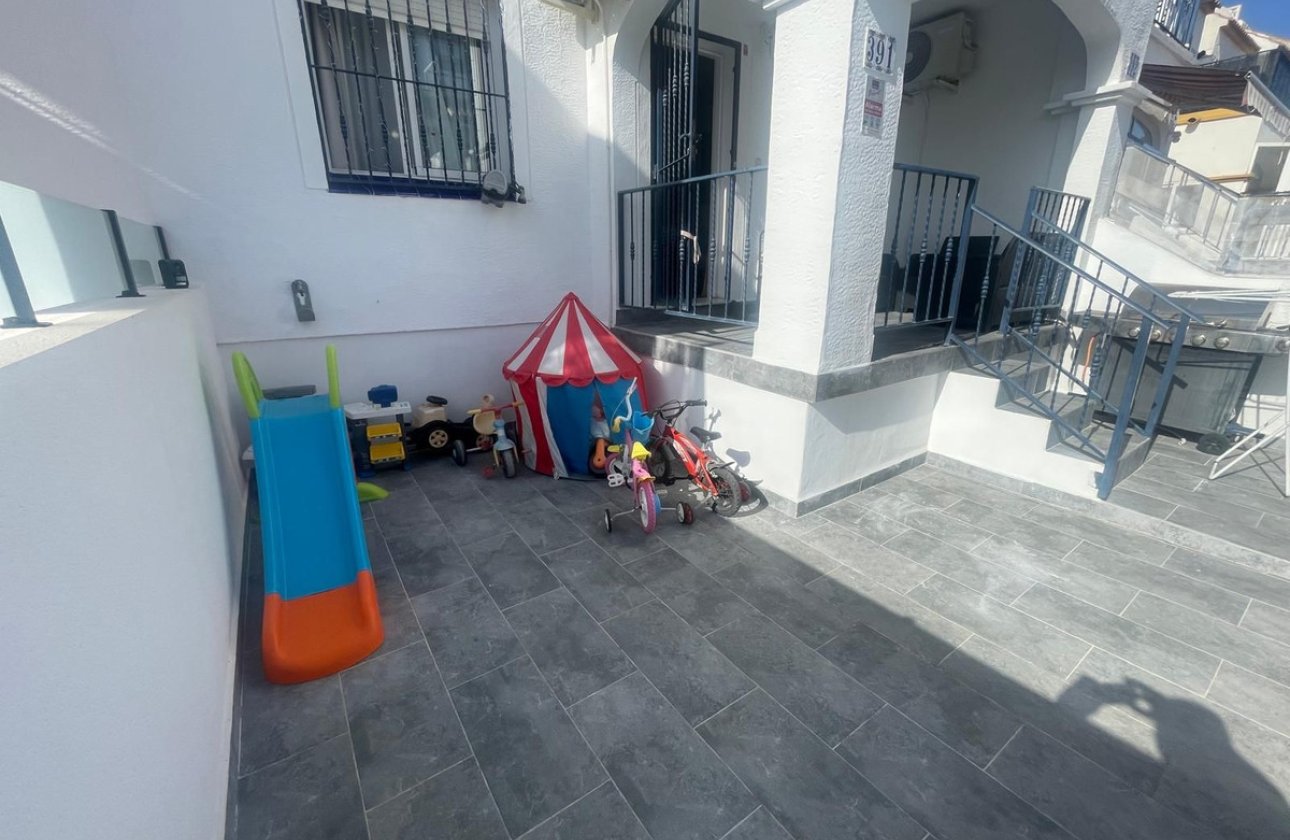 Használt ingatlanok - Apartman / lakás -
Orihuela - Orihuela Costa