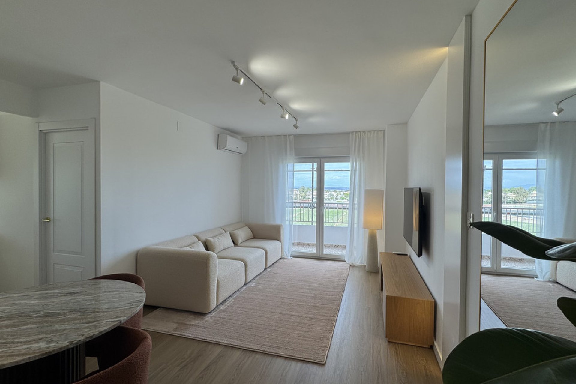 Használt ingatlanok - Apartman / lakás -
Orihuela - Punta Prima