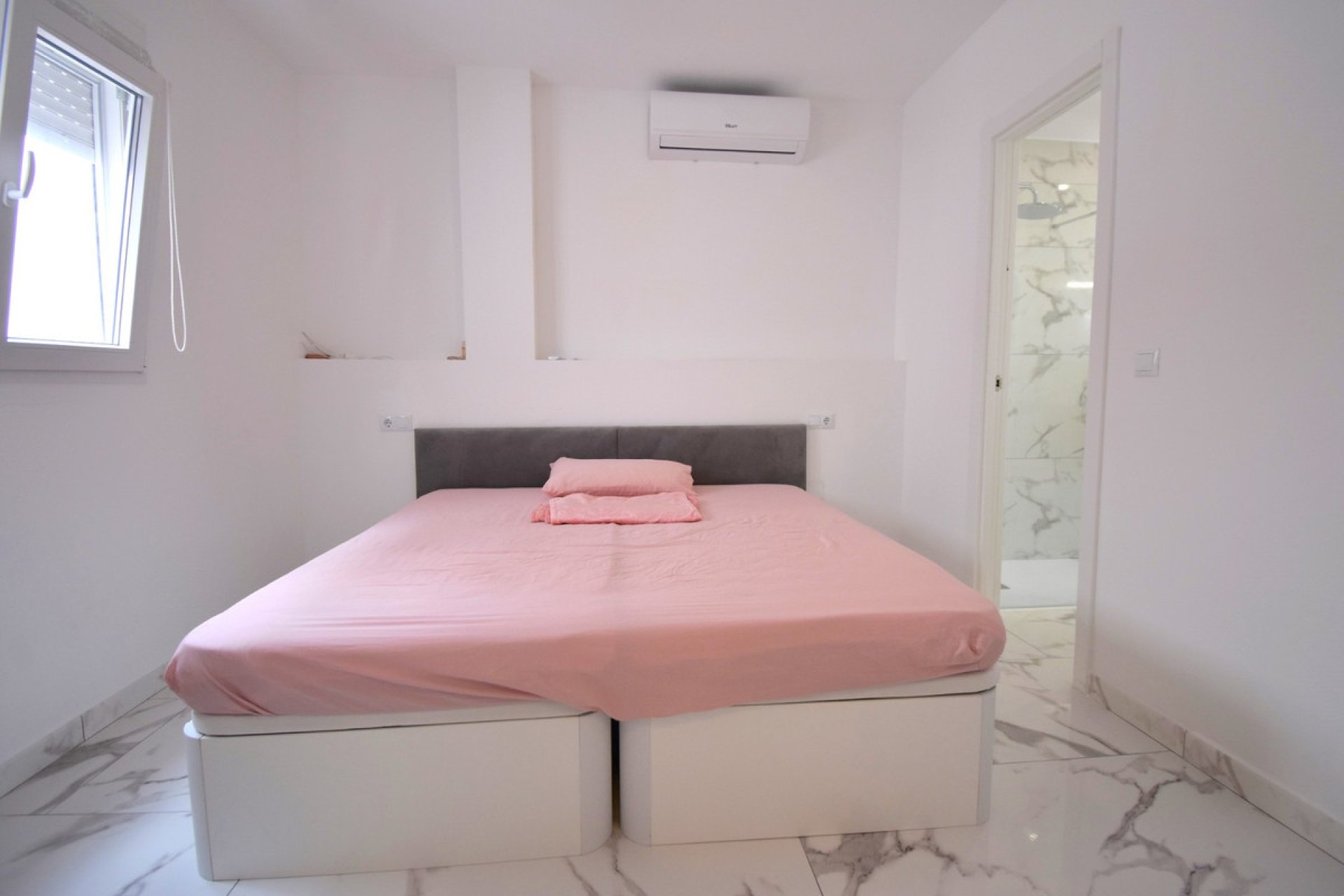 Használt ingatlanok - Apartman / lakás -
Orihuela - Villamartin