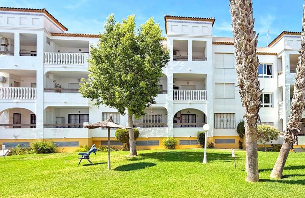 Használt ingatlanok - Apartman / lakás -
Orihuela - Villamartin