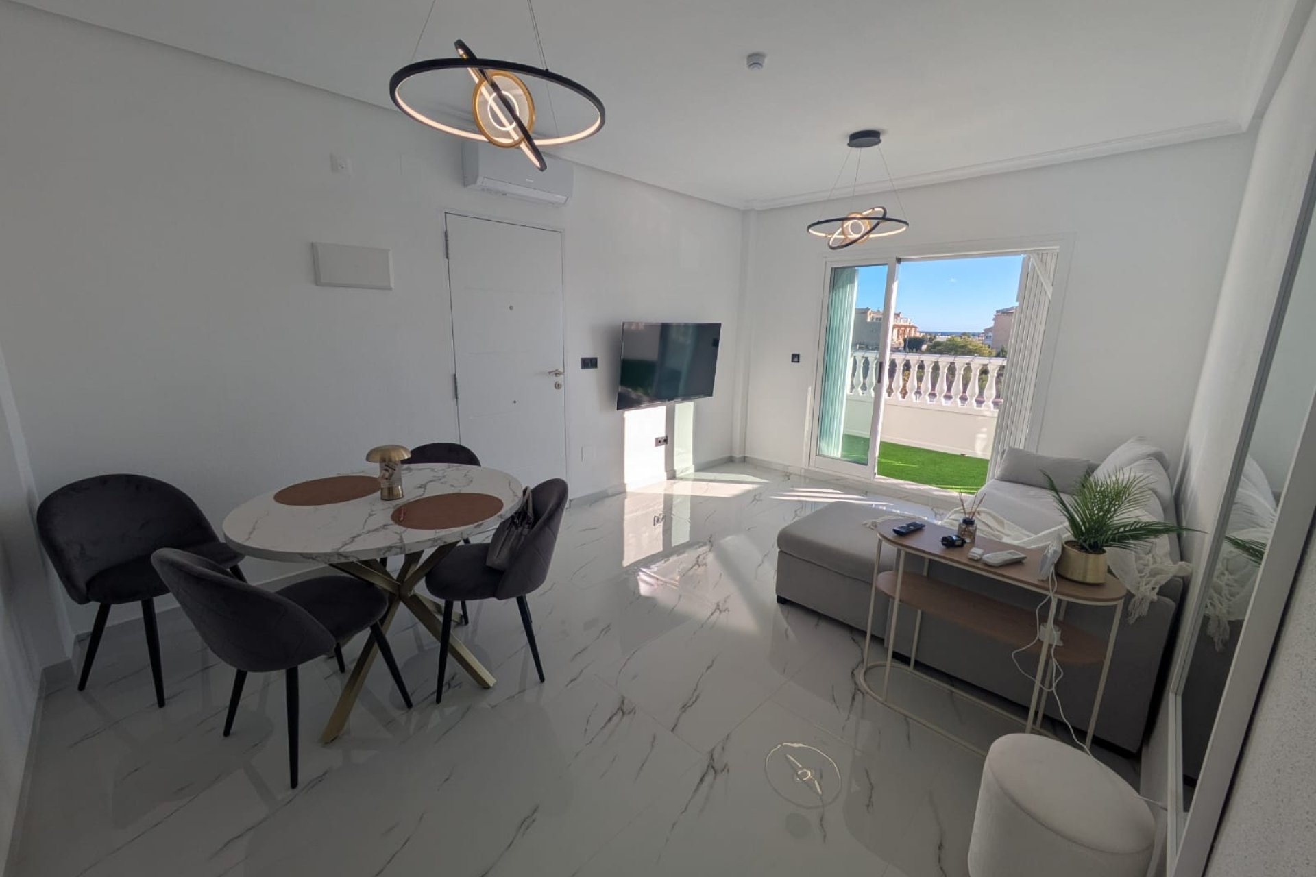 Használt ingatlanok - Apartman / lakás -
Playa Flamenca