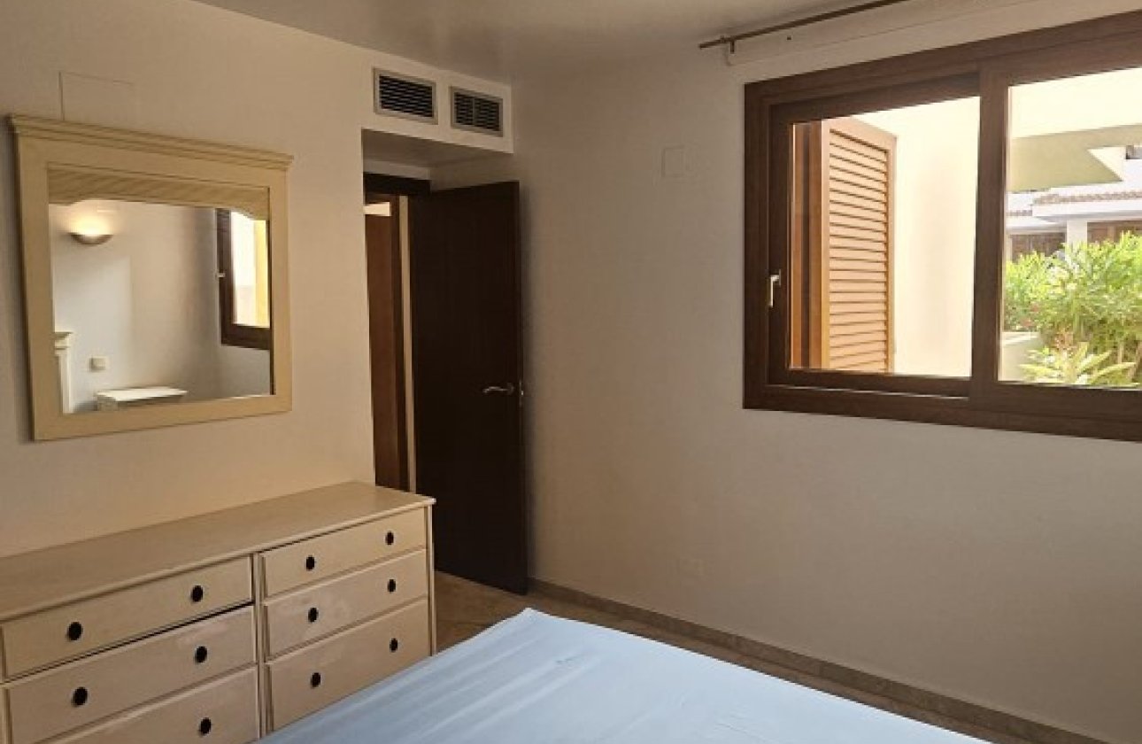 Használt ingatlanok - Apartman / lakás -
Punta Prima - La Entrada