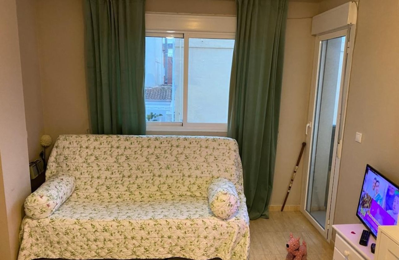 Használt ingatlanok - Apartman / lakás -
Rojales - Rojales Centro