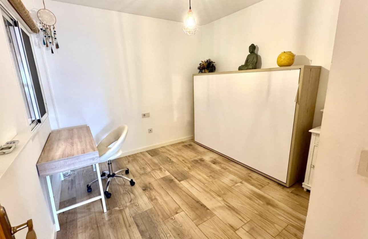 Használt ingatlanok - Apartman / lakás -
Santa Pola - Gran Alacant