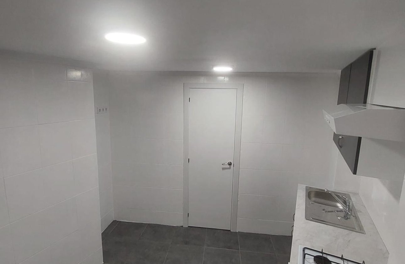 Használt ingatlanok - Apartman / lakás -
Santa Pola - Santa Pola Centro