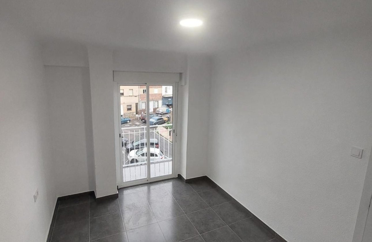 Használt ingatlanok - Apartman / lakás -
Santa Pola - Santa Pola Centro