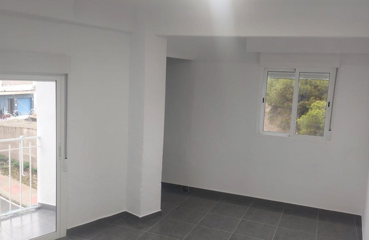 Használt ingatlanok - Apartman / lakás -
Santa Pola - Santa Pola Centro