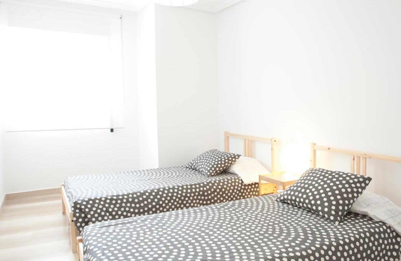 Használt ingatlanok - Apartman / lakás -
Santa Pola - Santa Pola Centro