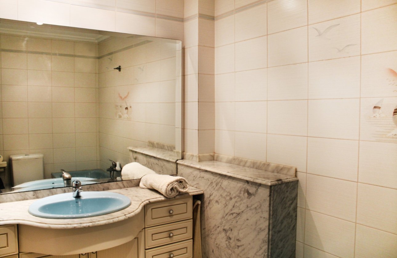 Használt ingatlanok - Apartman / lakás -
Santa Pola - Santa Pola Centro