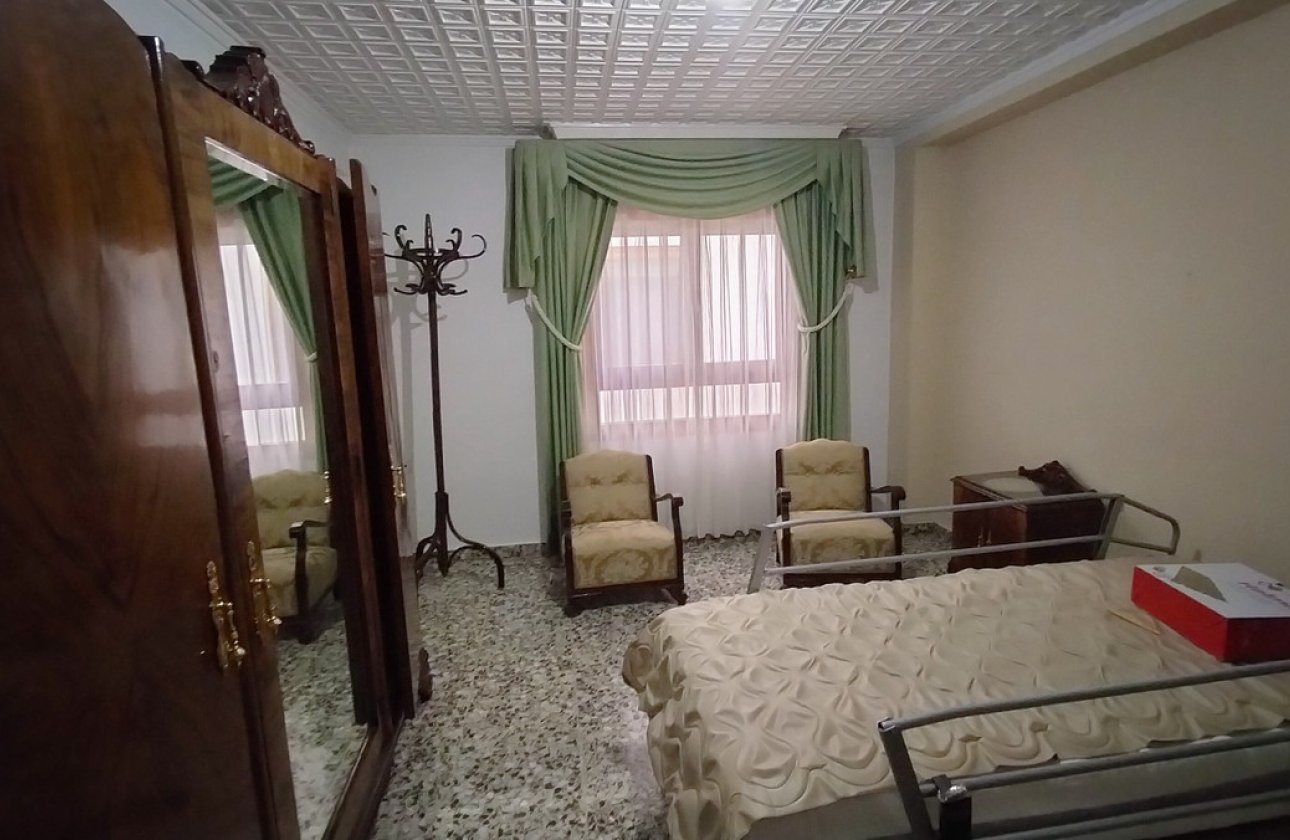 Használt ingatlanok - Apartman / lakás -
Sax - Sax Centro