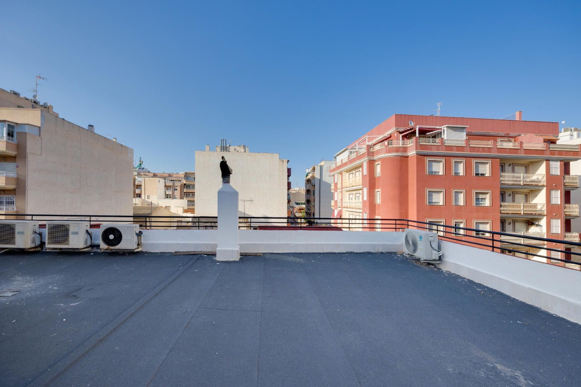 Használt ingatlanok - Apartman / lakás -
Torrevieja - Centro - Muelle Pesquero