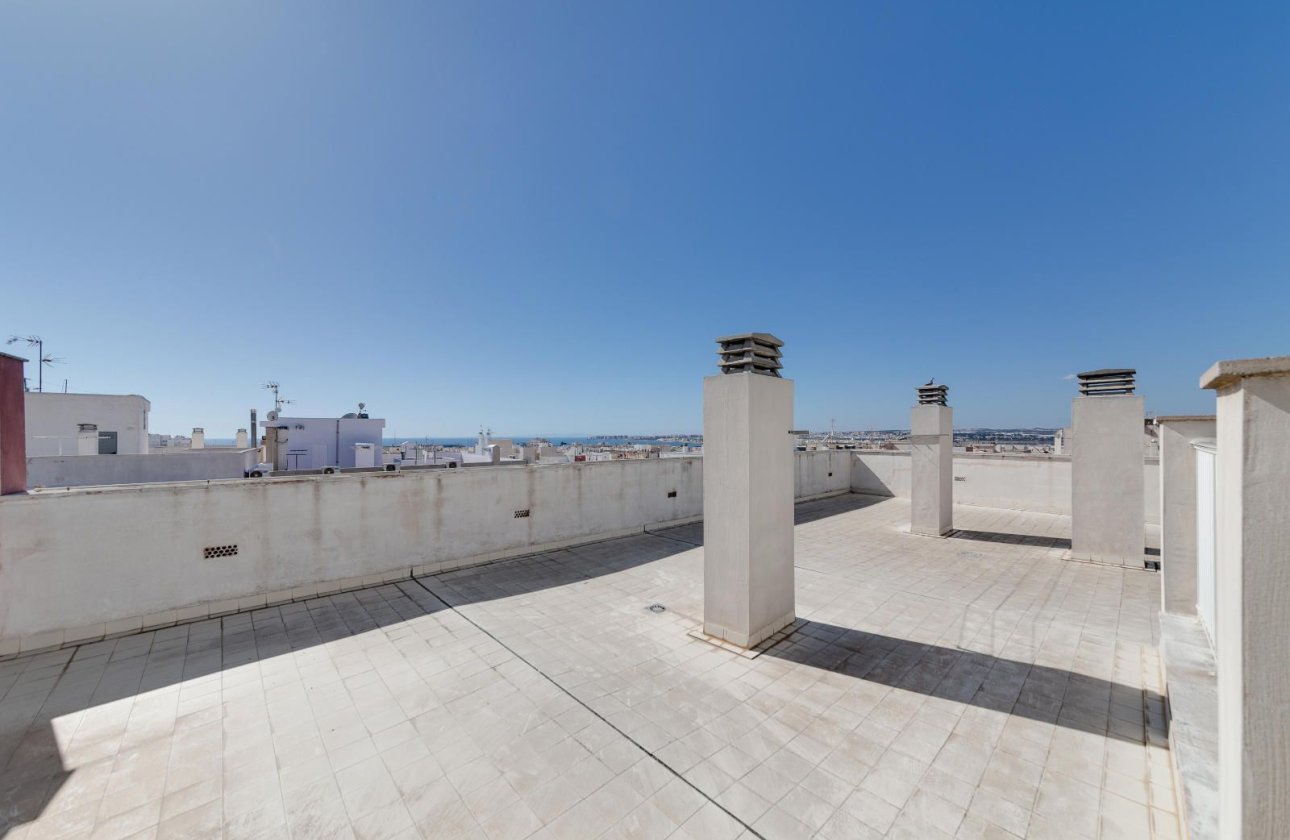 Használt ingatlanok - Apartman / lakás -
Torrevieja - Centro - Muelle Pesquero