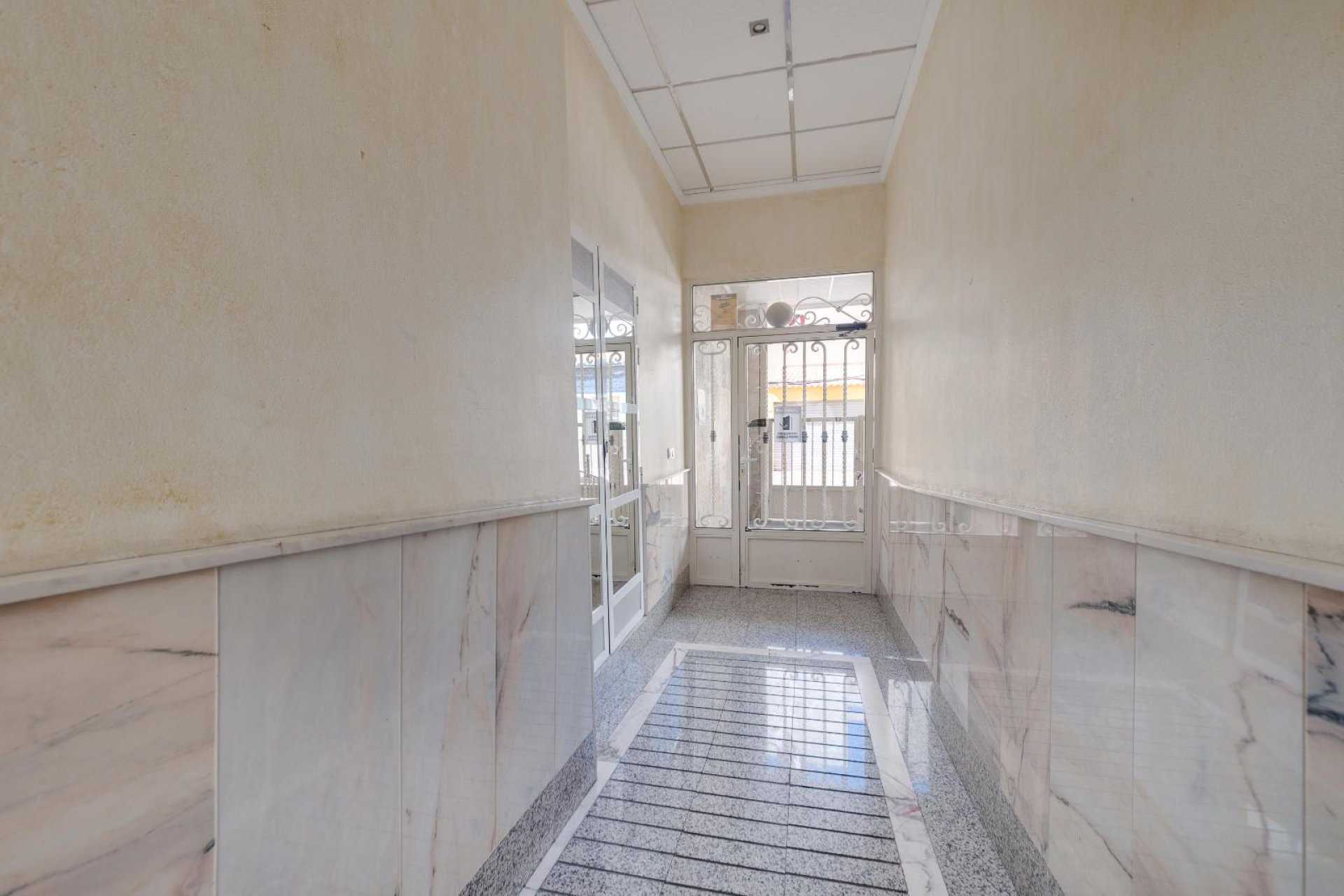 Használt ingatlanok - Apartman / lakás -
Torrevieja - Centro - Muelle Pesquero