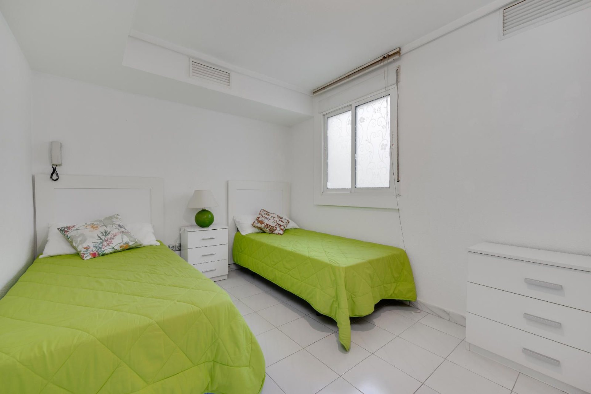 Használt ingatlanok - Apartman / lakás -
Torrevieja - Centro