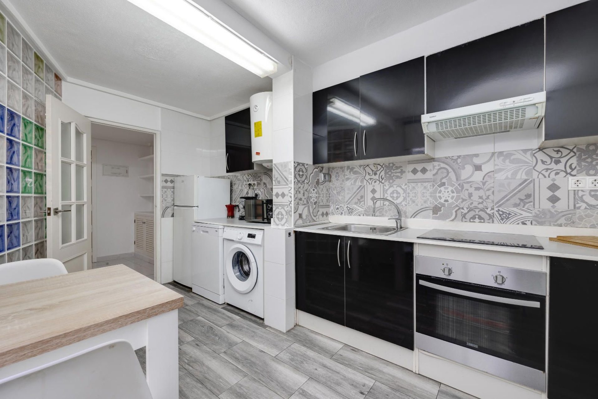 Használt ingatlanok - Apartman / lakás -
Torrevieja - Centro