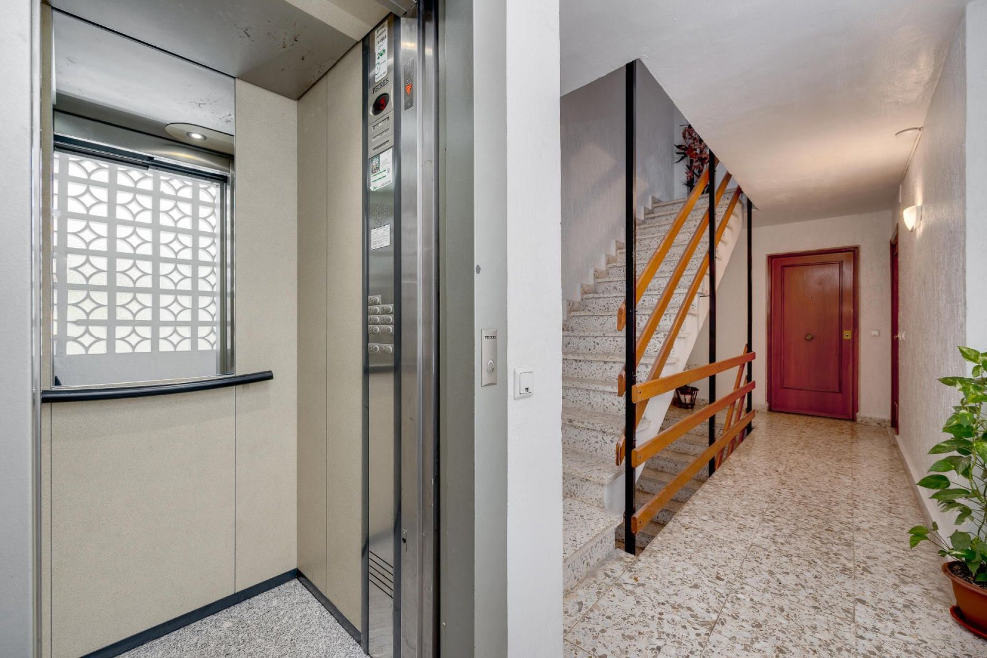 Használt ingatlanok - Apartman / lakás -
Torrevieja - Centro