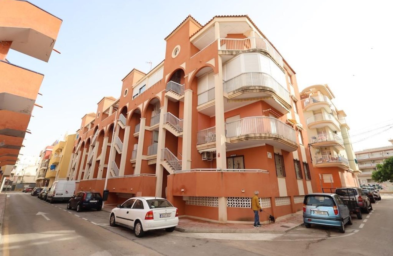 Használt ingatlanok - Apartman / lakás -
Torrevieja - La Mata pueblo