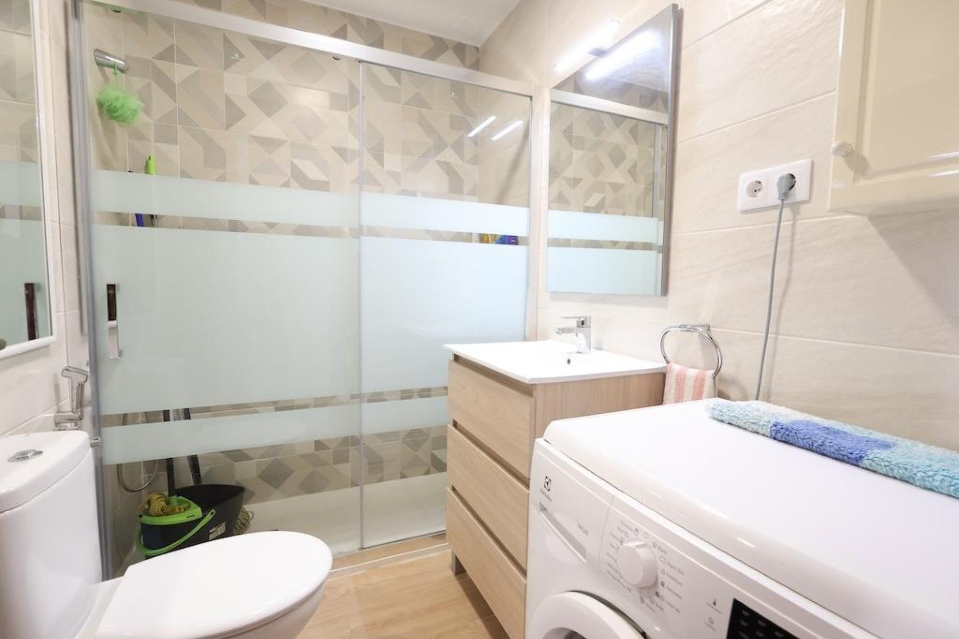 Használt ingatlanok - Apartman / lakás -
Torrevieja - La Mata pueblo