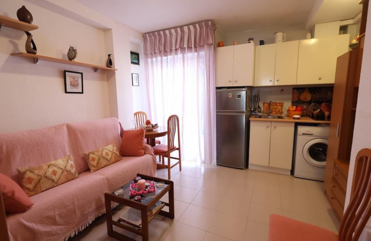 Használt ingatlanok - Apartman / lakás -
Torrevieja - La Mata pueblo