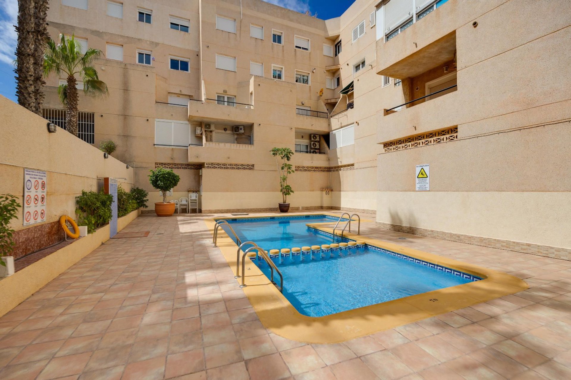 Használt ingatlanok - Apartman / lakás -
Torrevieja - La Mata