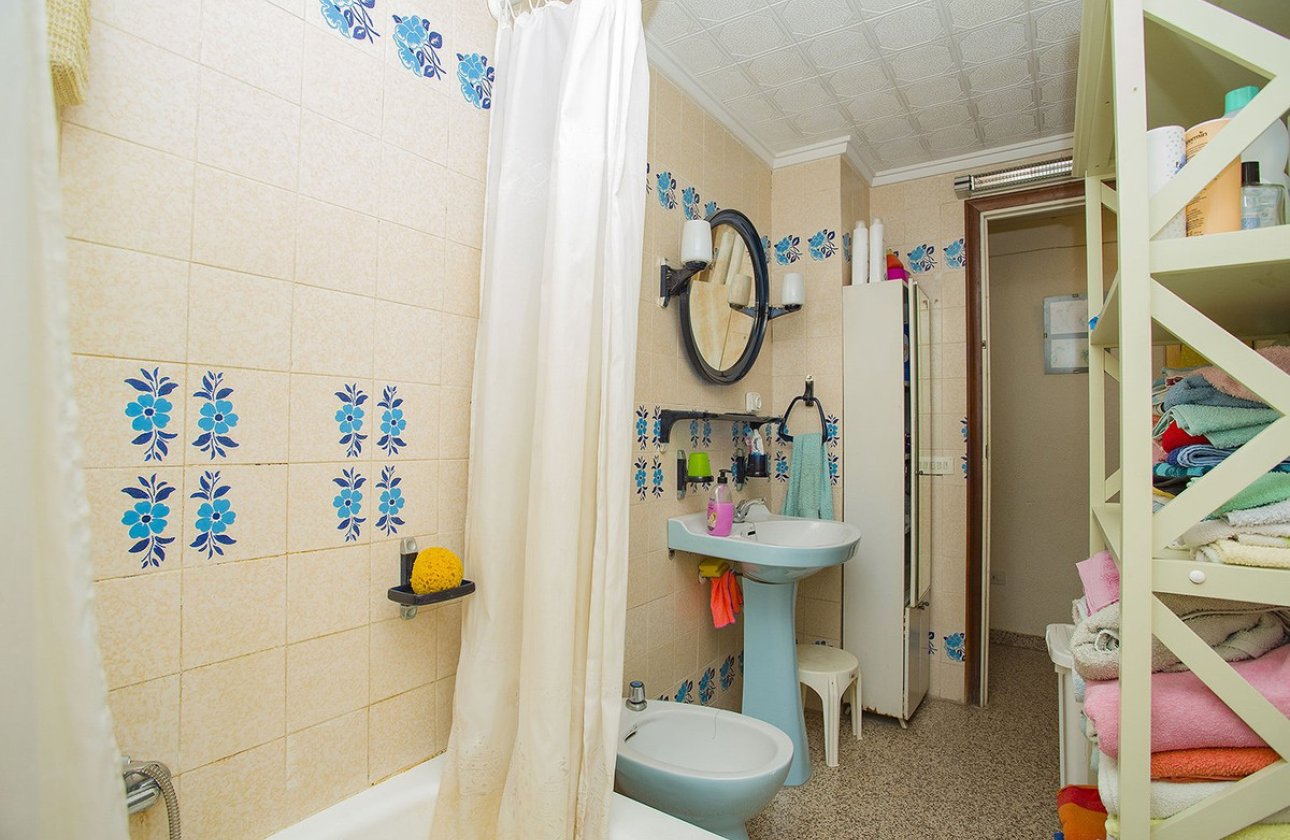 Használt ingatlanok - Apartman / lakás -
Torrevieja - La Mata