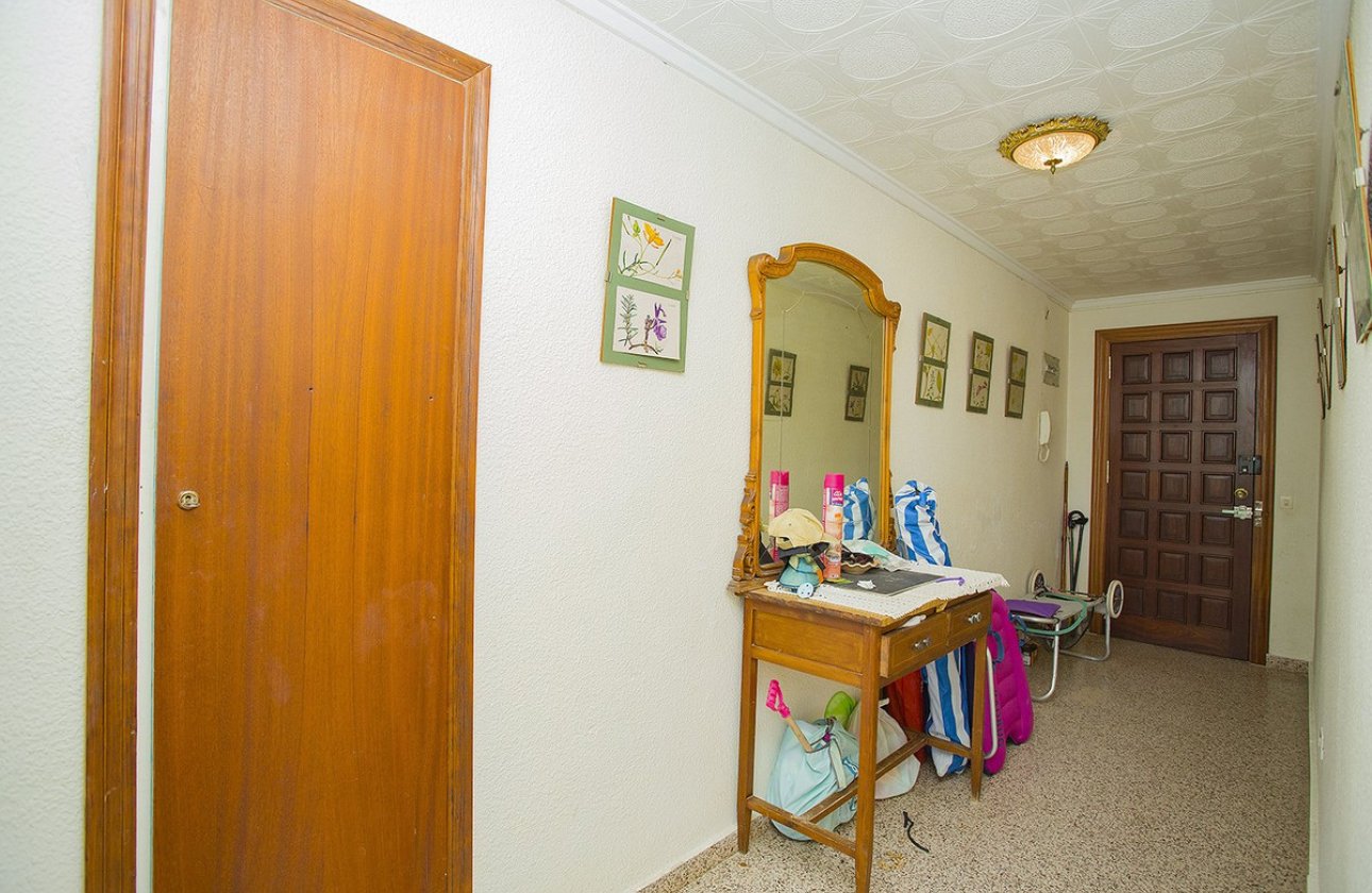 Használt ingatlanok - Apartman / lakás -
Torrevieja - La Mata