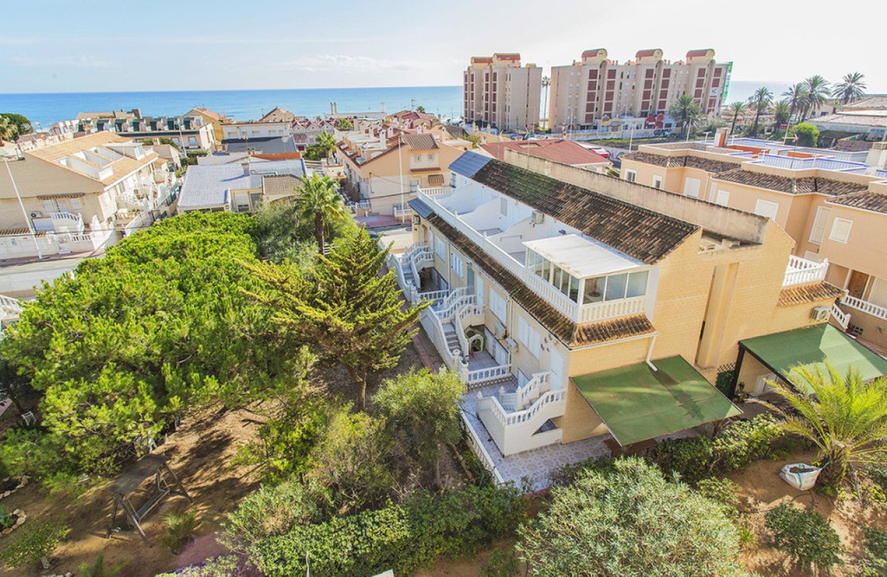 Használt ingatlanok - Apartman / lakás -
Torrevieja - La Mata