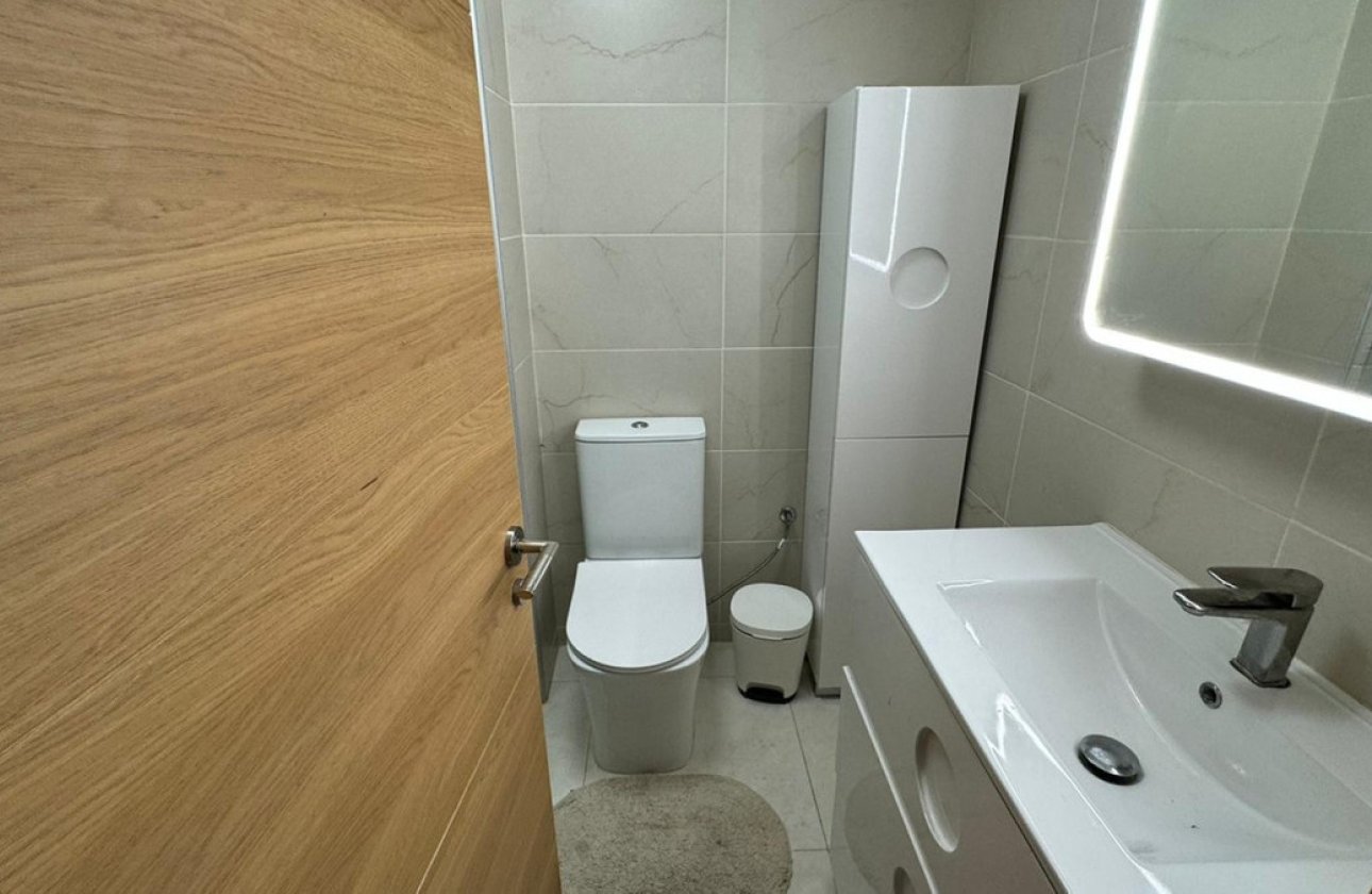 Használt ingatlanok - Apartman / lakás -
Torrevieja - La Mata