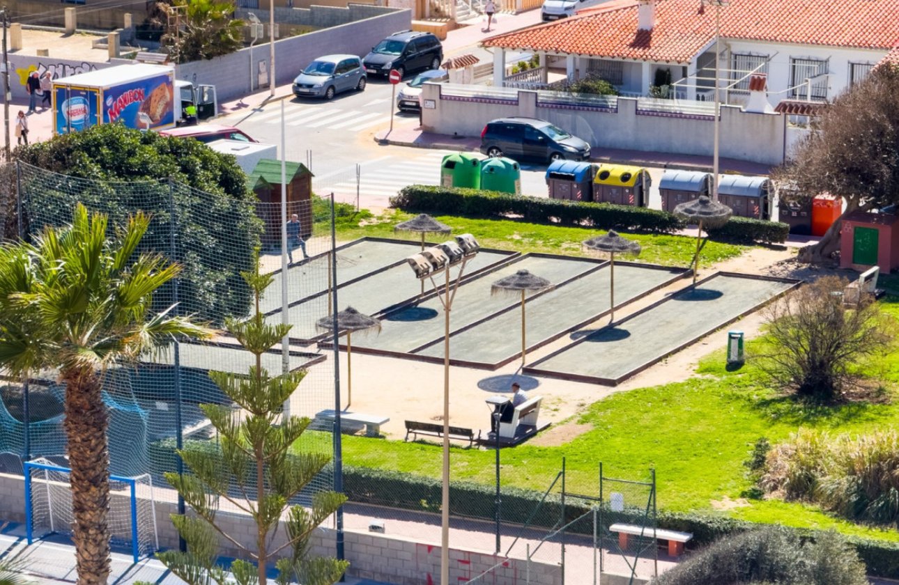 Használt ingatlanok - Apartman / lakás -
Torrevieja - La Mata