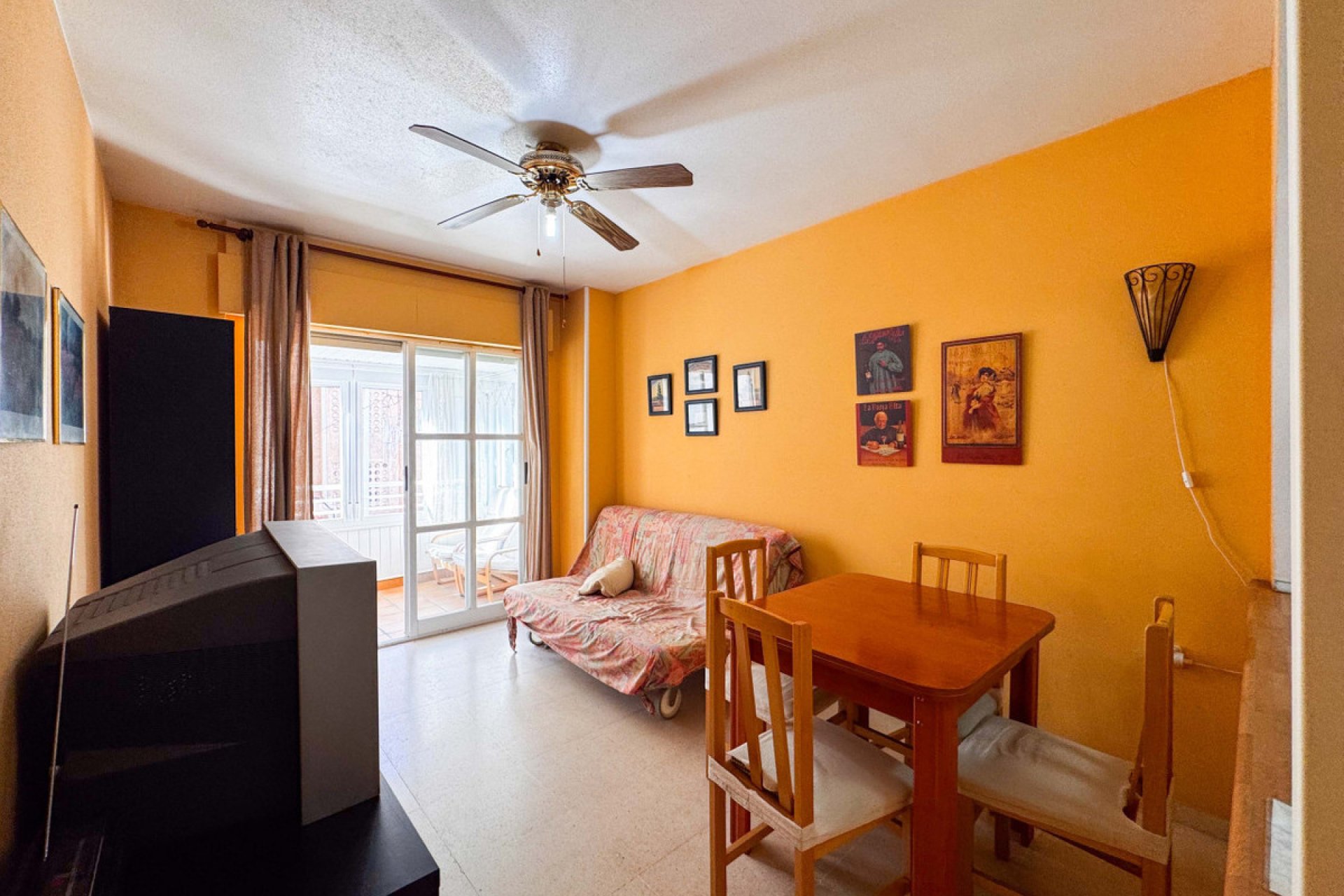 Használt ingatlanok - Apartman / lakás -
Torrevieja - La Mata