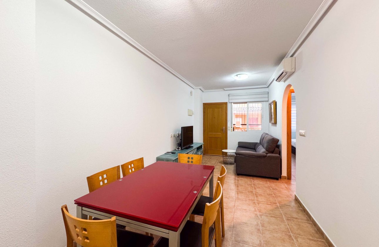 Használt ingatlanok - Apartman / lakás -
Torrevieja - La Mata