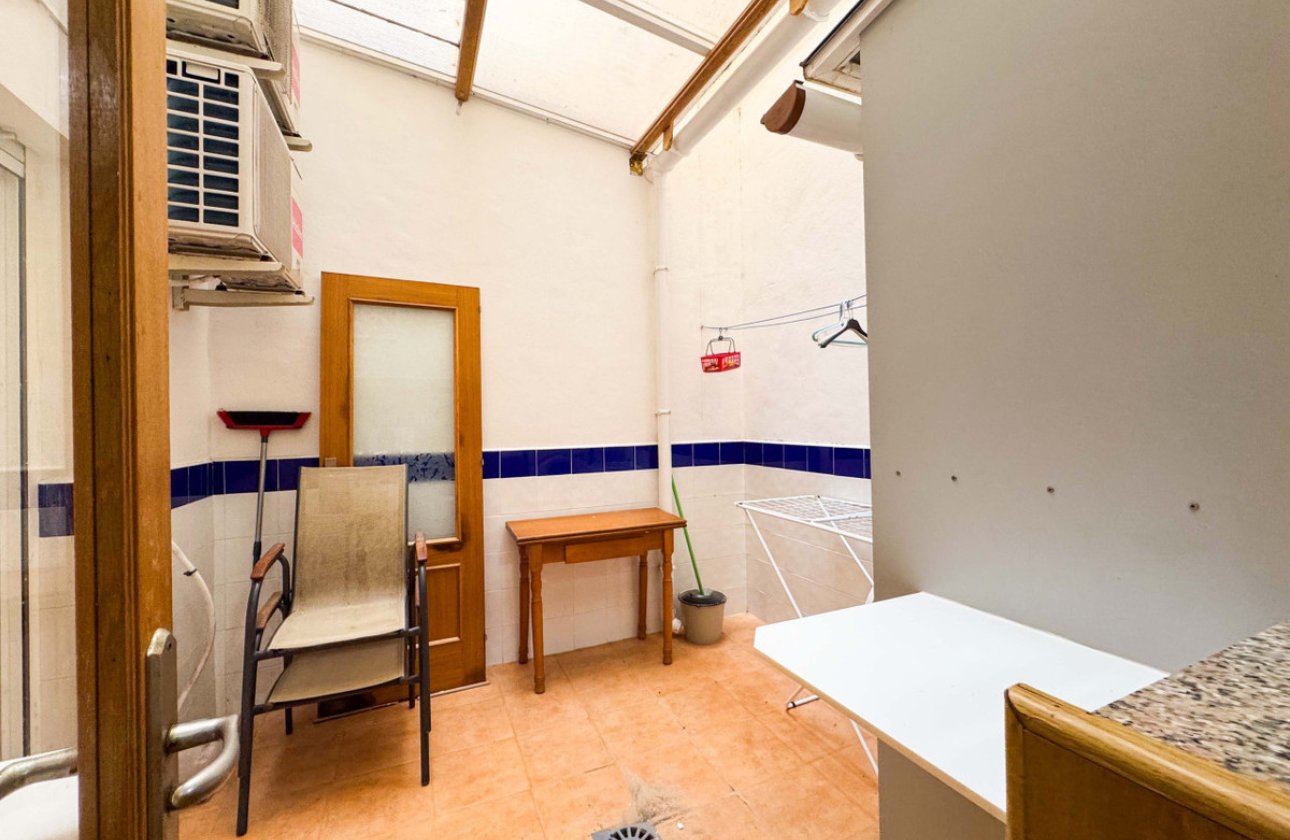 Használt ingatlanok - Apartman / lakás -
Torrevieja - La Mata