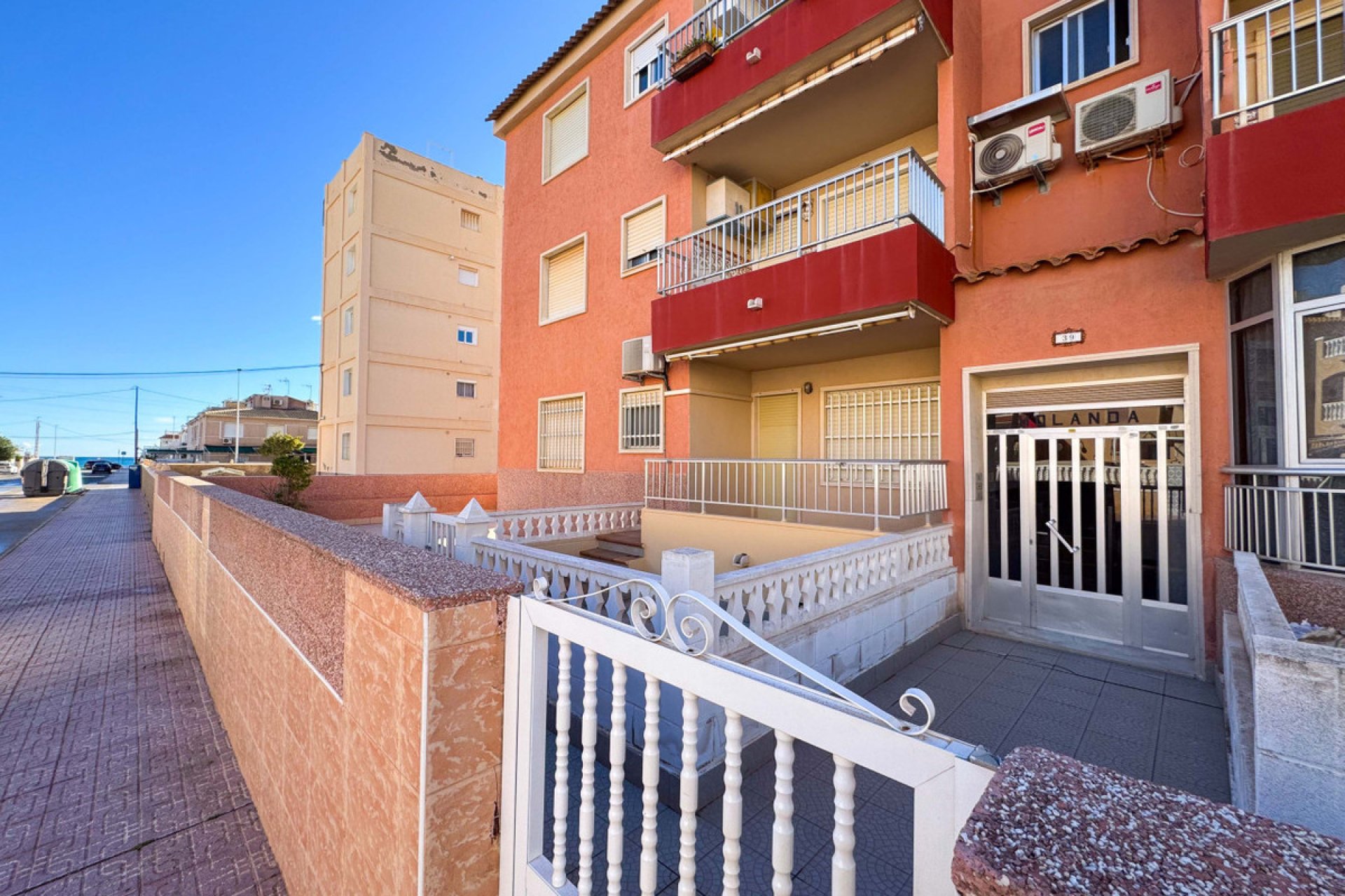Használt ingatlanok - Apartman / lakás -
Torrevieja - La Mata