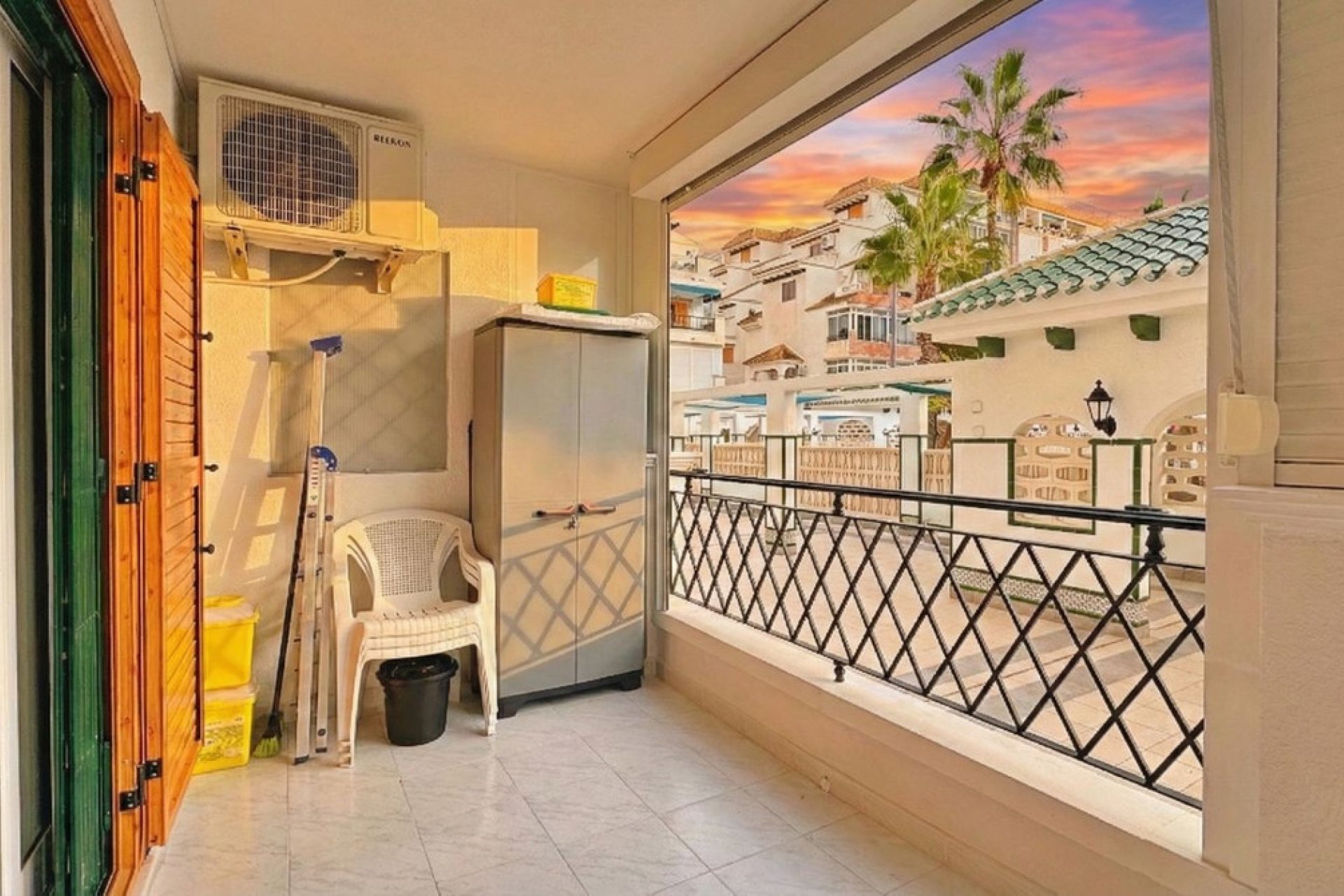 Használt ingatlanok - Apartman / lakás -
Torrevieja - La Mata